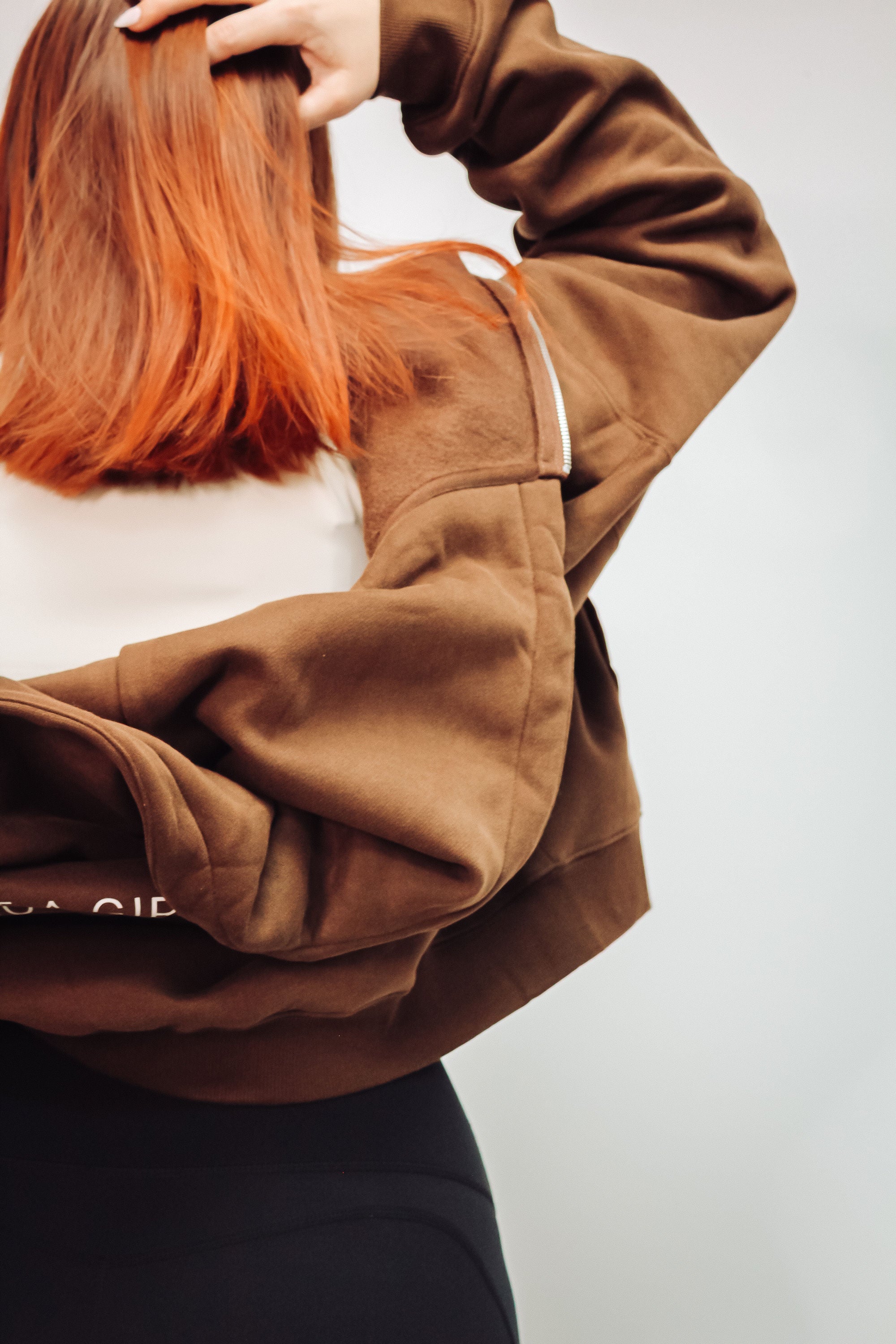 BEAUTIFUL – Hoodie brun meaningful
