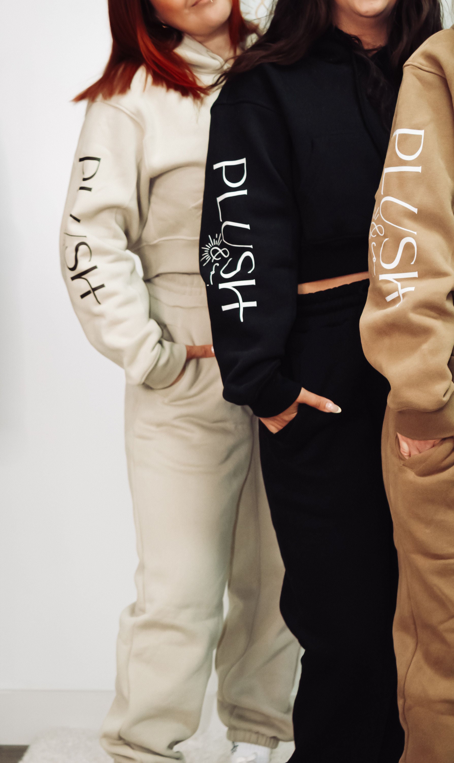 PLUSH JOGGER – Jogger taille haute à jambe droite